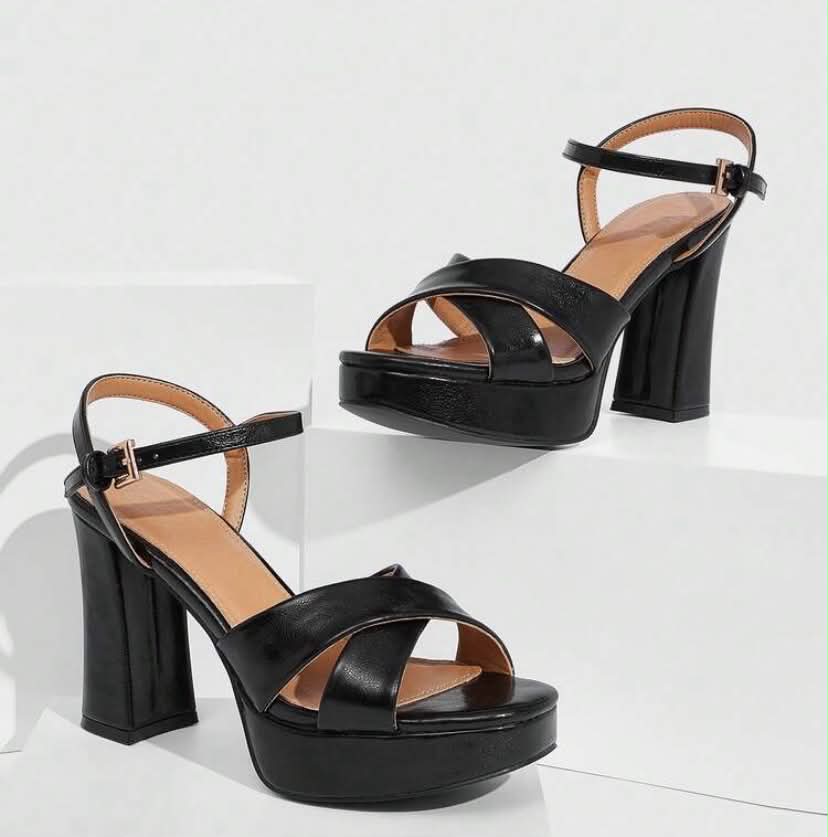 Sandales à Talons Plateforme – Noir Classique