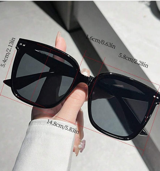 Lunettes de soleil oversize femme glamour miss cardi noir
