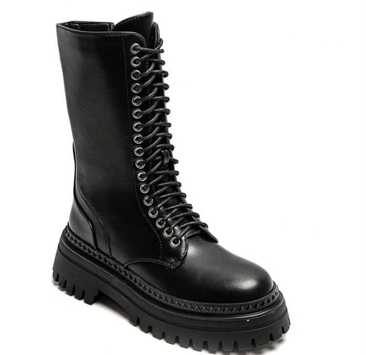 BOOTS SIMILICUIR NOIR LACETS SEMELLE PLATEFORME – MISS NATH