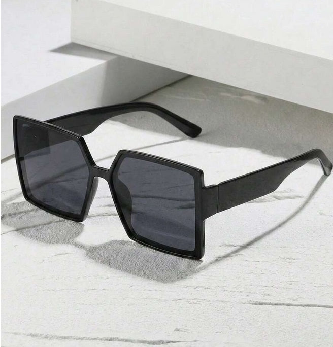 Lunettes de soleil oversize femme glamour miss claudia