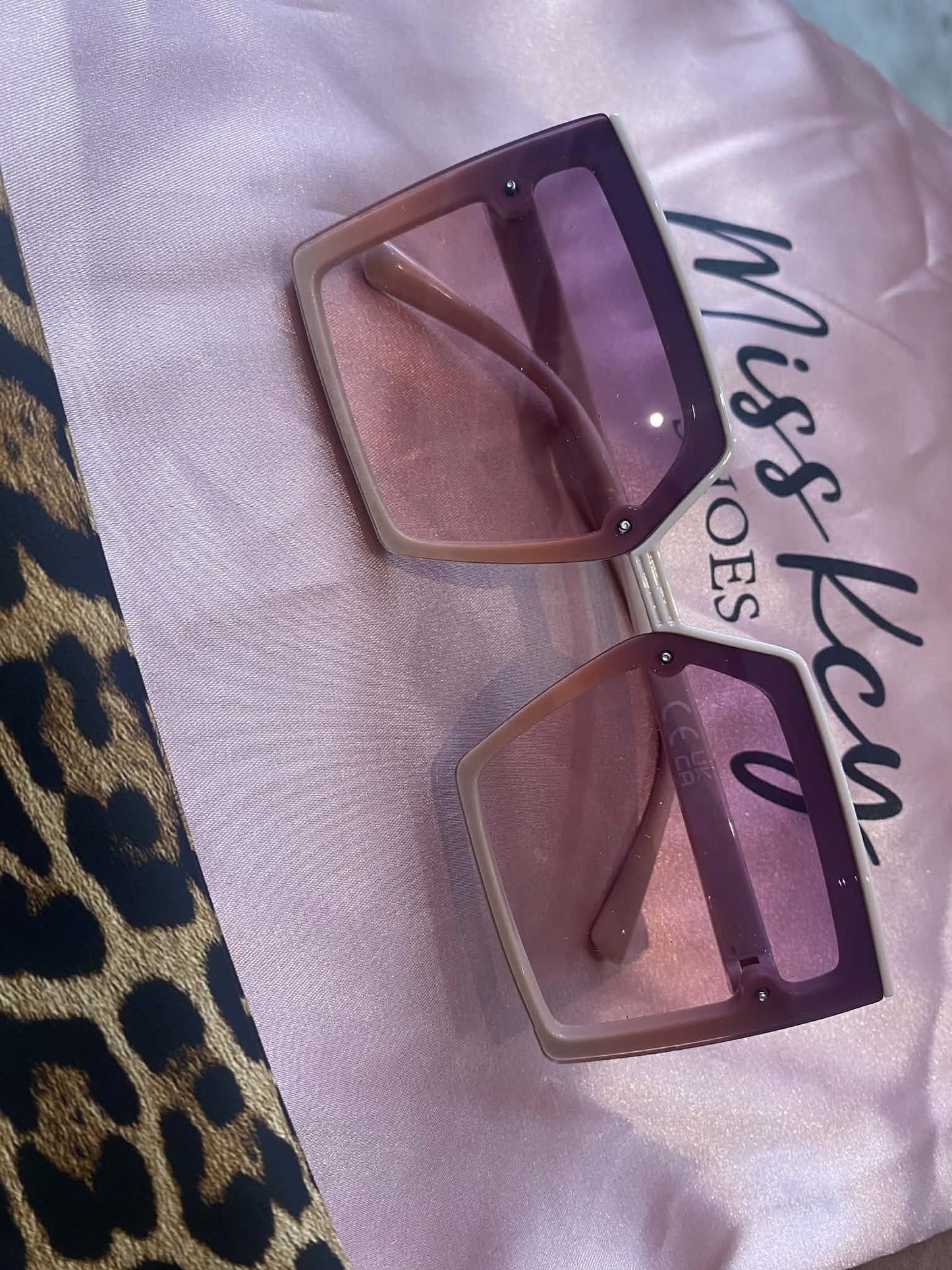 Lunettes de Soleil Oversize "Geometric ROSE PARME" MISS ALYA - MissKCY