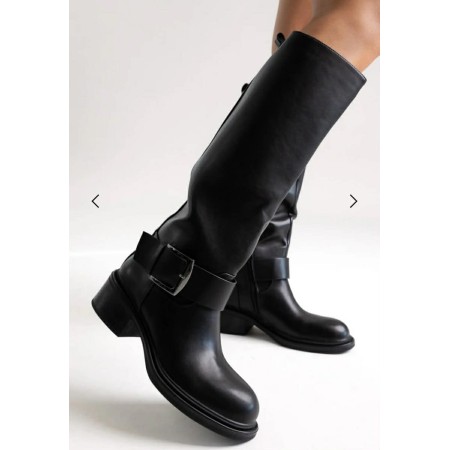 Bottes Hautes en Cuir Noir à Boucle Argentée