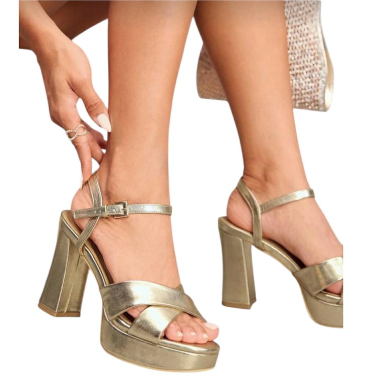Sandales à Talons Hauts Plateformes Dorées – Design Croisé & Brides Chevilles