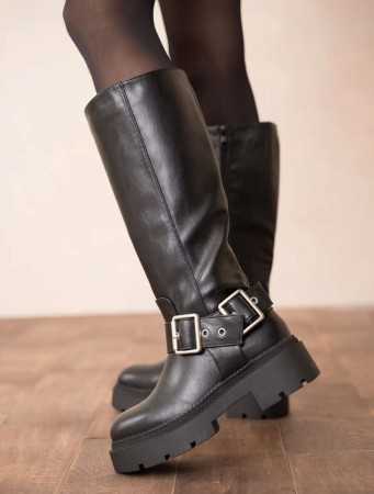 Bottes noires cuir, bottes avec boucles, chaussures femme hiver, bottes rock chic, bottes confortables tendance.