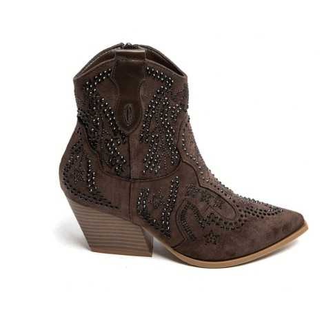 Sublimes bottes bottines mi haute cloutées style western coachella boots talons confortables.