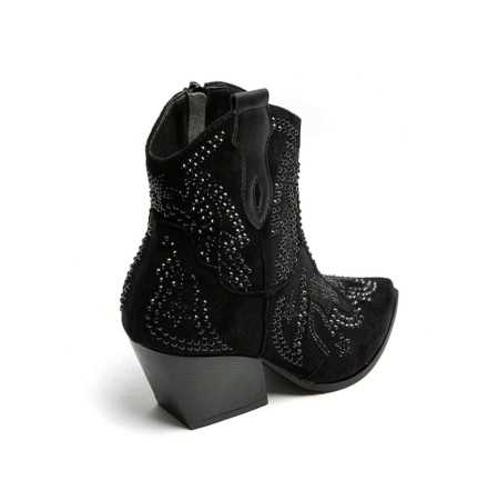 Sublimes bottes bottines mi haute cloutées style western coachella boots talons confortables.