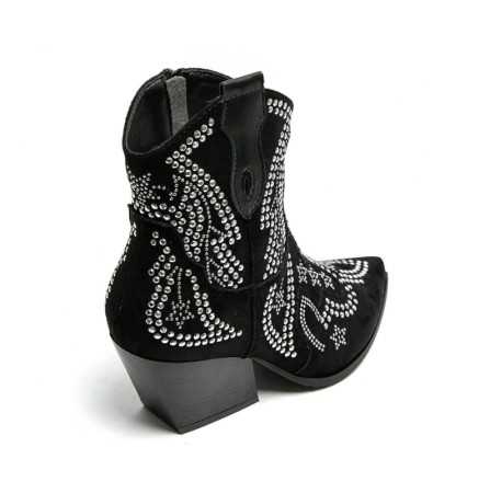 Sublimes bottes bottines mi haute cloutées style western coachella boots talons confortables.