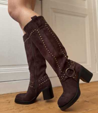 CHAUSSURES FEMME BOTTES HAUTES CLOUTEES SUEDINE MISS WADE CHOCO