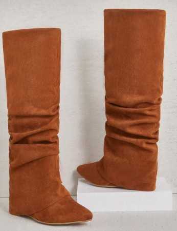 Chaussures femme Bottes hautes en suédine camel avec talon compensé – Misskcy