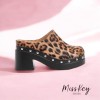 CHAUSSURES FEMME SABOT LEOPARD EN BOIS MISS SABINE