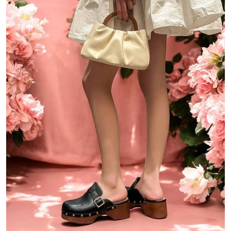 CHAUSSURES FEMME SABOT NOIR SIMILI CUIR EN BOIS BOUCLE MISS LOUNA CHAUSSURES FEMME SABOT NOIR SIMILI CUIR EN BOIS BOUCLE MISS LOUNA