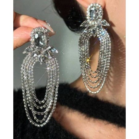 Boucles d’Oreilles Cristal Royal – Glamour Intemporel & Éclat Majestueux
