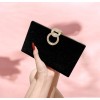 Pochette de soirée rigide noire – Anneau doré chic