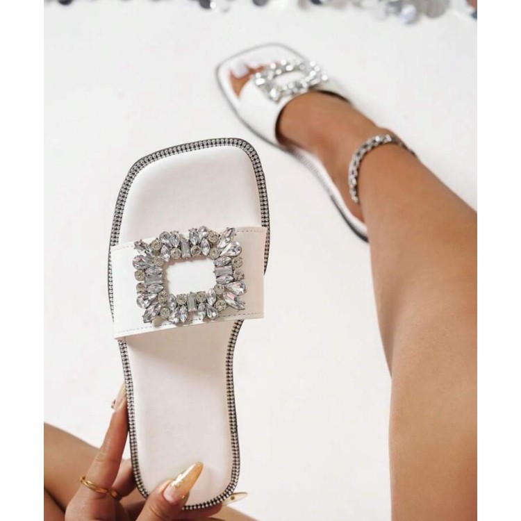 Sandales Mariage & Soirée Strass Luxe – Modèle “Élégance Blanche” Sandales Mariage & Soirée Strass Luxe – Modèle “Élégance Blanche”
