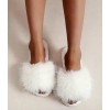 Chaussons “Plume de Mariée” – Fausse Fourrure Blanche Douceur
