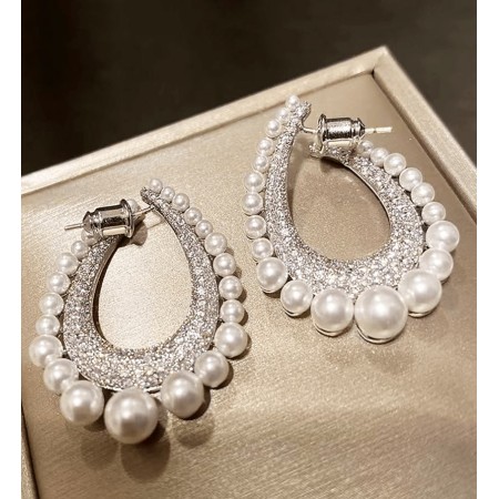 🤍 Boucles d’Oreilles “Élégance Nacrée” – Zircon & Perle pour la Mariée