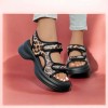 Sandales à Scratch Léopard – Confort, Style & Audace Féminine