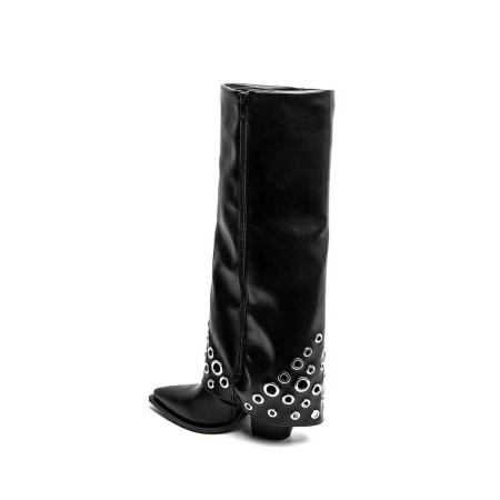 BOTTES HAUTES À RIVETS – MUST-HAVE TENDANCE 2025 POUR UNE GARDE-ROBE STYLÉE