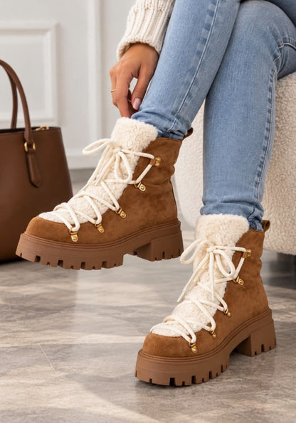 BOOTS RANDO EFFET DAIM ET MOUMOUTE – BOTTINES FEMME À LACETS SEMELLE CRANTÉE CAMEL