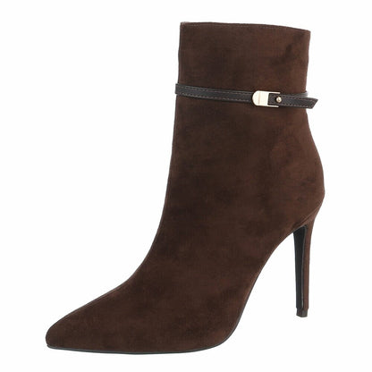 BOTTINES FEMME MARRON CHOCOLAT À TALON AIGUILLE ET BOUT POINTU – ASPECT DAIM AVEC FINE BRIDE À BOUCLE DORÉE