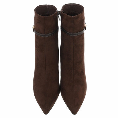 BOTTINES FEMME MARRON CHOCOLAT À TALON AIGUILLE ET BOUT POINTU – ASPECT DAIM AVEC FINE BRIDE À BOUCLE DORÉE