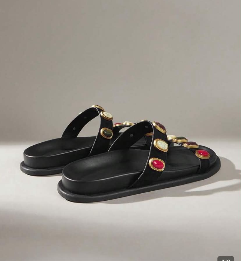 Sandales Joya en Simili Cuir Noir – Ornements de Pierres Cabochons Colorées