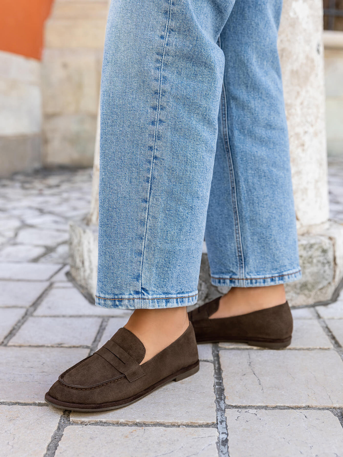 MOCASSINS PENNY LOAFERS EFFET DAIM – MOCASSINS FEMME PLATS CONFORTABLES MARRON