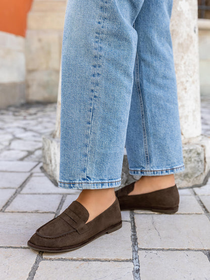 MOCASSINS PENNY LOAFERS EFFET DAIM – MOCASSINS FEMME PLATS CONFORTABLES MARRON