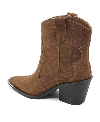 BOTTINES WESTERN FEMME EFFET DAIM BOUT MÉTAL – COGNAC MISS ALINA