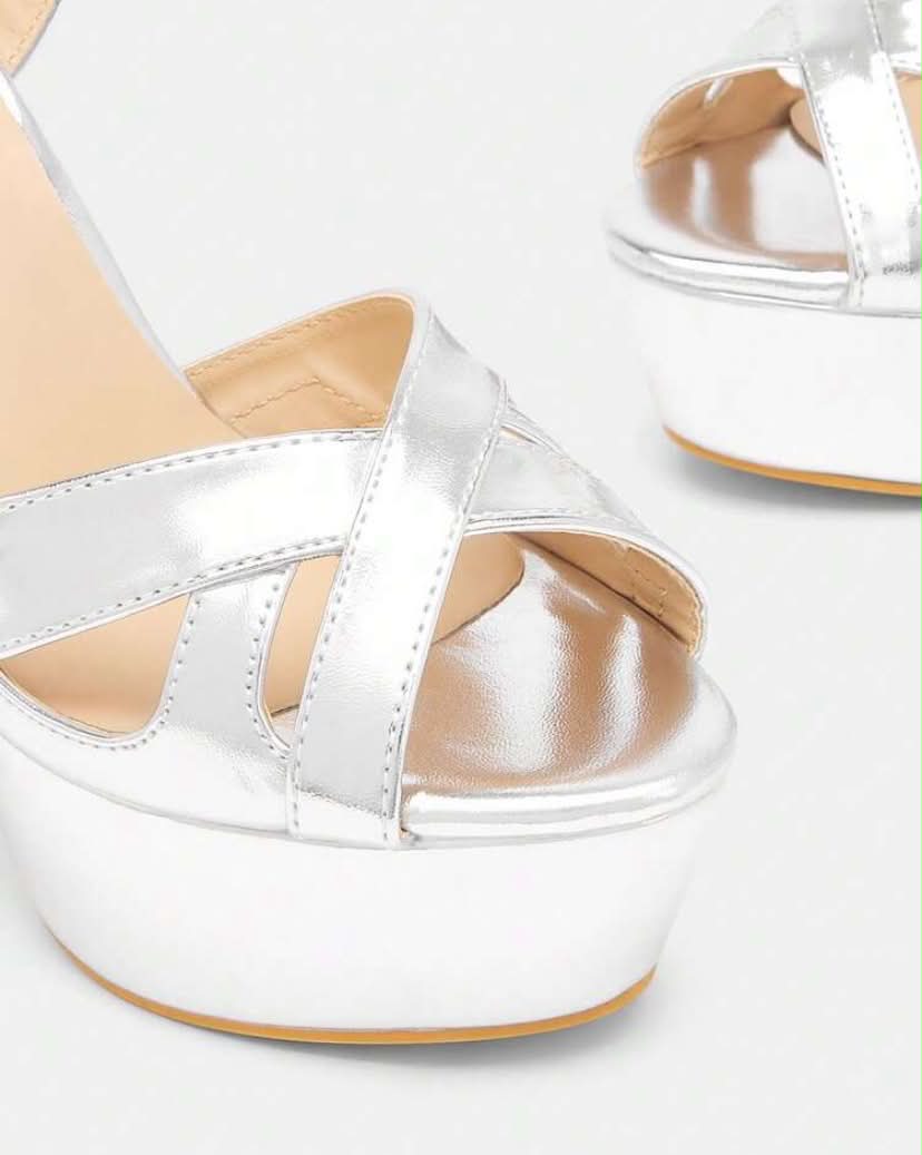 Sandales à Plateforme et Talon Aiguille – Argent Métallisé Chic