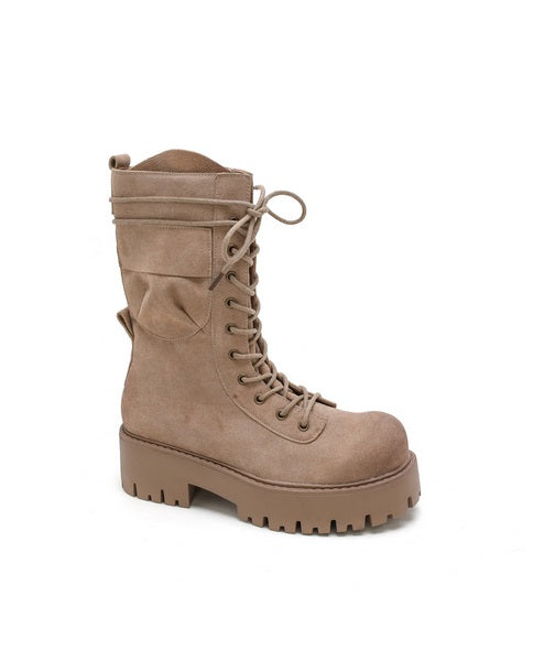 BOTTES RANGERS FEMME EFFET DAIM À POCHE – LACETS ENROULÉS, SEMELLE CRANTÉE BEIGE