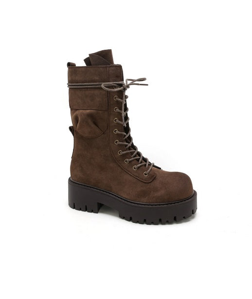 BOTTES RANGERS FEMME EFFET DAIM À POCHE – LACETS ENROULÉS, SEMELLE CRANTÉE CHOCO