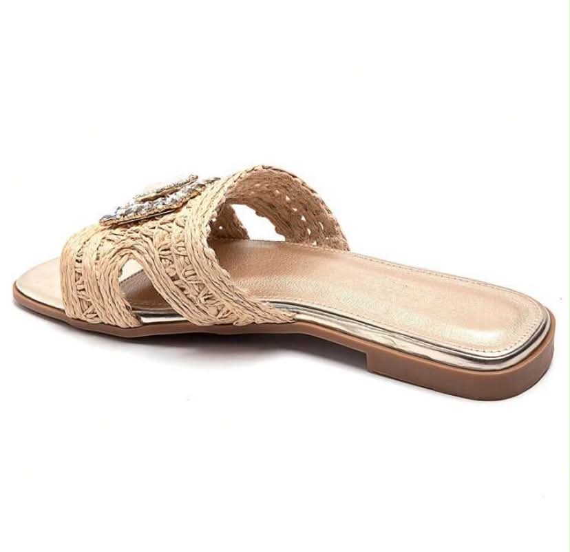Mules plates bijoux – Élégance beige