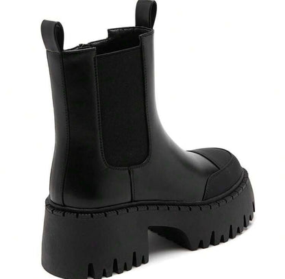 BOOTS CHELSEA SIMILICUIR NOIR BOUT RENFORCÉ SEMELLE PLATEFORME – MISS TIFFANY