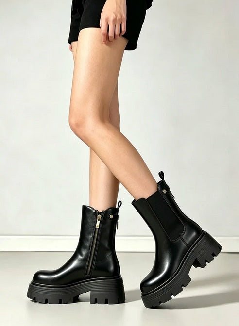 BOOTS CHELSEA PLATEFORME SIMILICUIR NOIR – SEMELLE CRANTÉE ÉPAISSE | MISS ABIGAIL NOIR