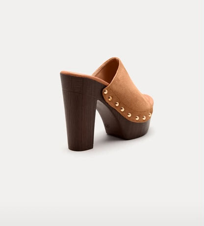 Mules à Plateforme cloutées - Élégance Rétro-Chic Camel