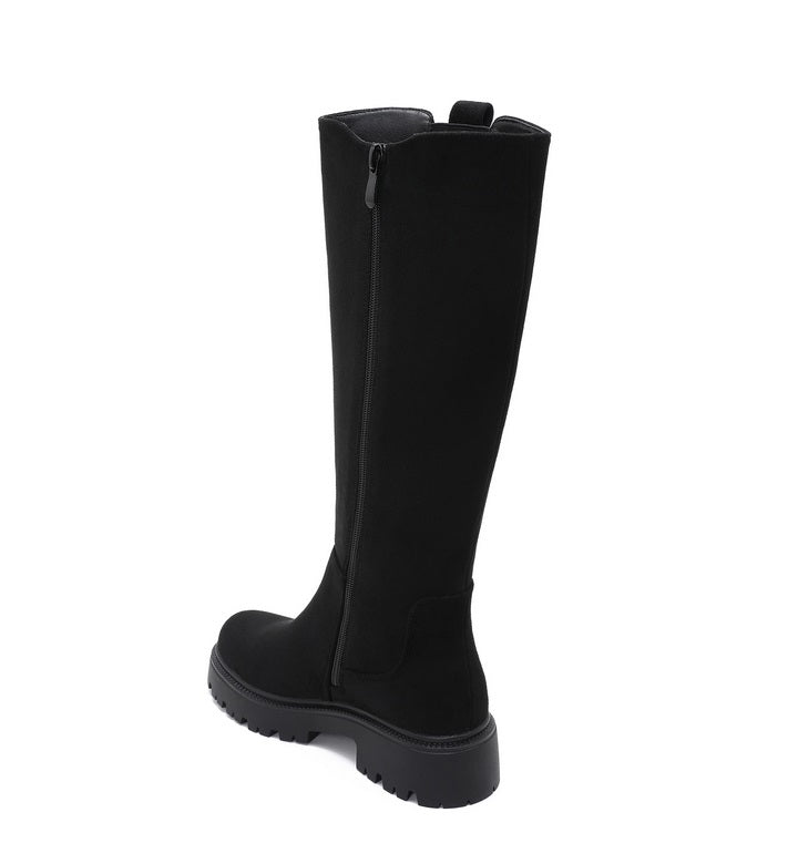 BOTTES HAUTES NOIRES ASPECT DAIM – ÉLASTIQUE LATÉRAL & SEMELLE CRANTÉE MISS CHELSEA