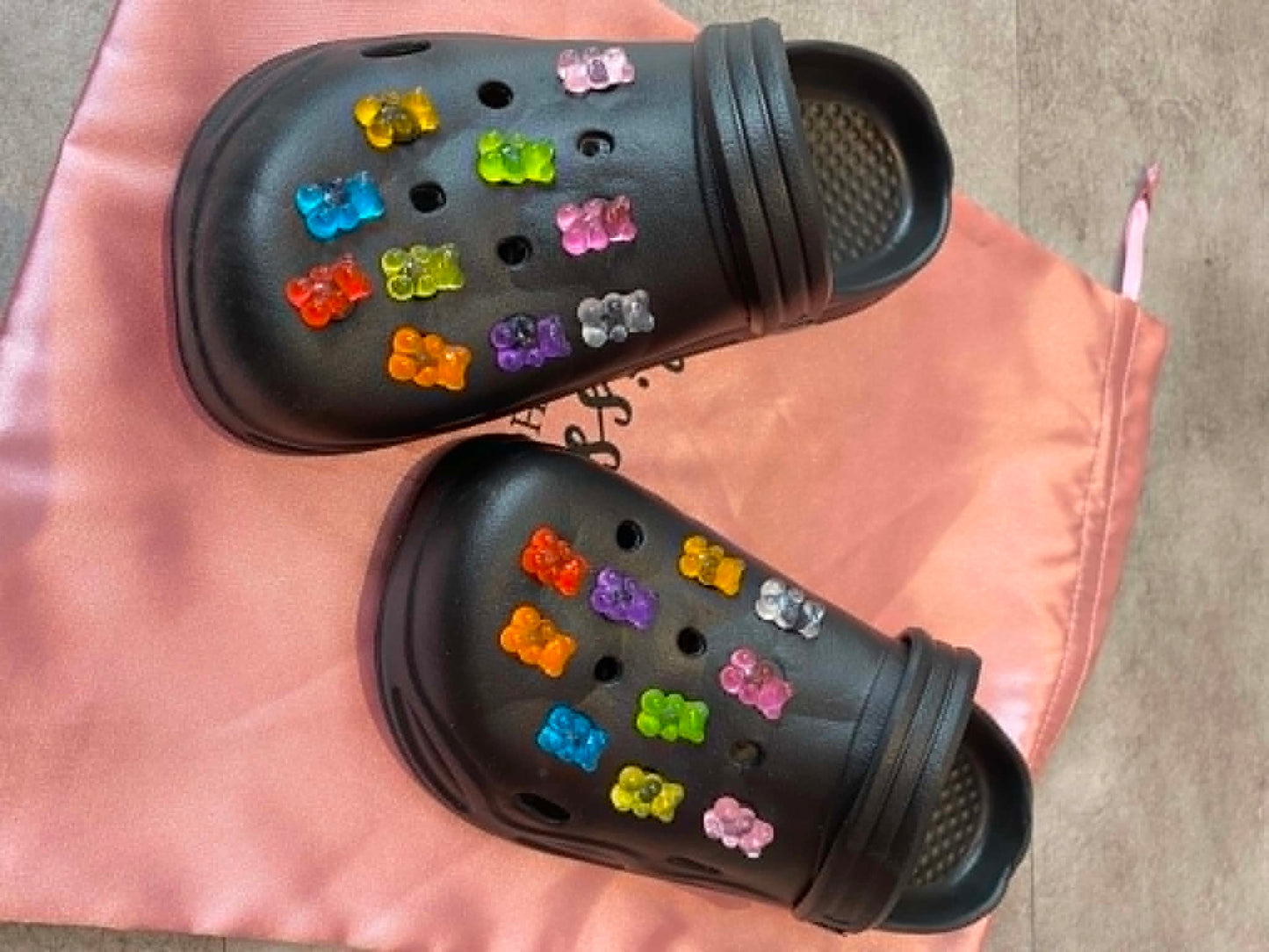 Sabots "Gummy Bear" – L'accessoire incontournable de la saison