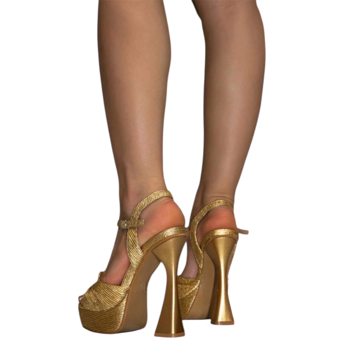 Sandales à Plateforme Dorées - Talon Évasé Glamour & Éclat
