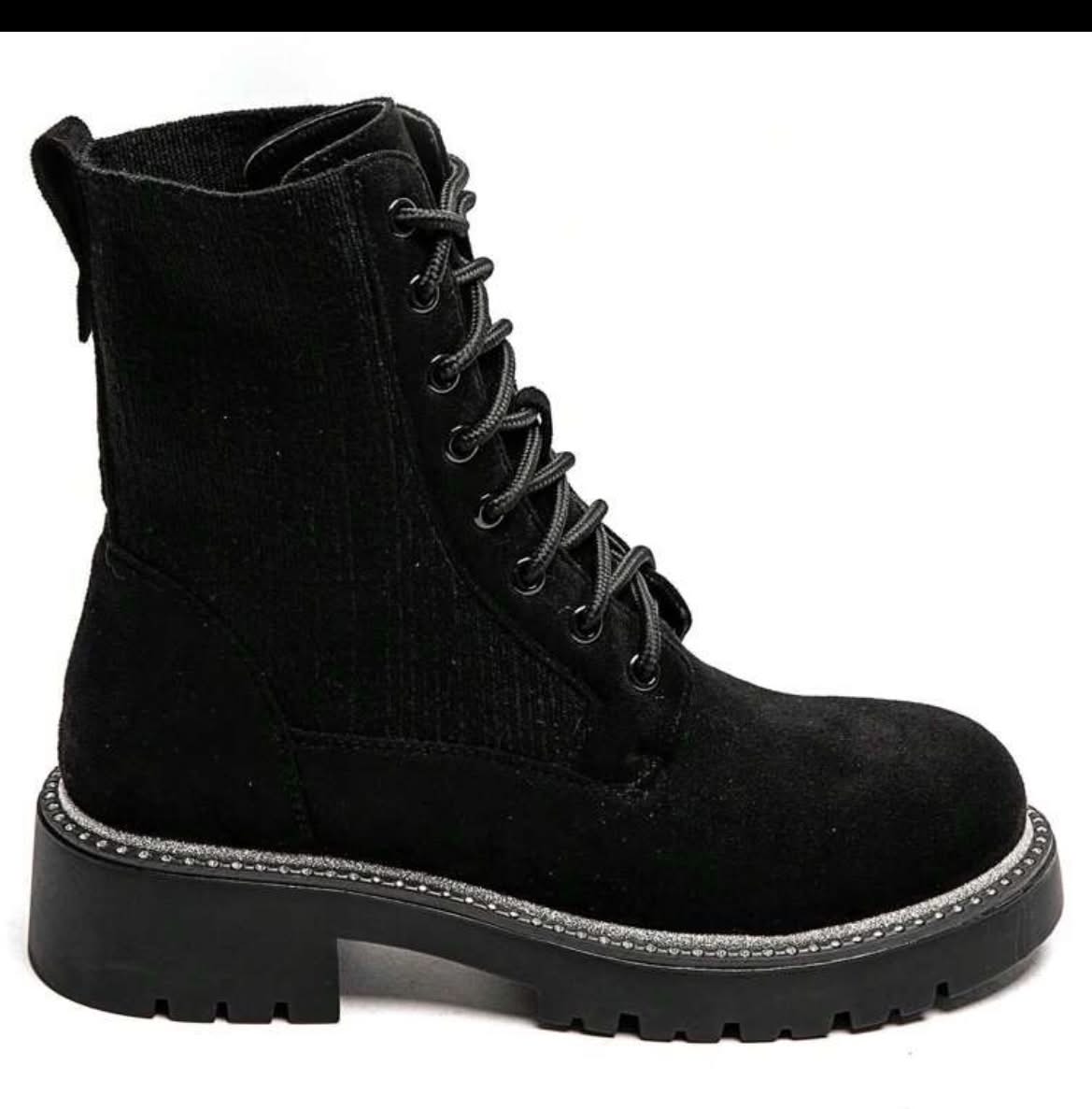 BOOTS SUÉDINE NOIRE LACETS SEMELLE PLATEFORME MISS PALOMA