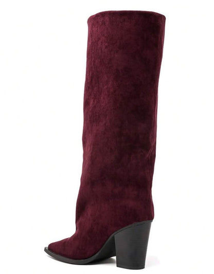 BOTTES HAUTES SUÉDINE BOUT POINTU TALON BLOC – MISS ABIGAIL BORDEAU