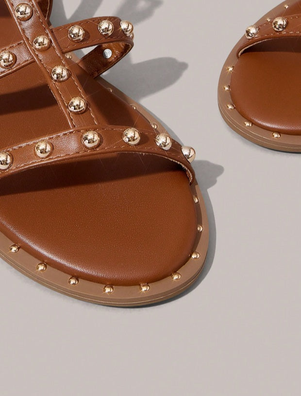 Sandales gladiateurs cloutée miss tya camel