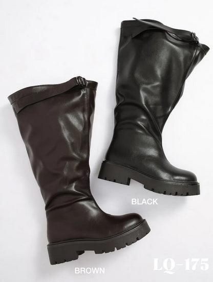 BOTTES HAUTES NOIRES ASPECT CUIR – SANGLE À DOUBLE ANNEAU & SEMELLE CRANTÉE MISS SELENA