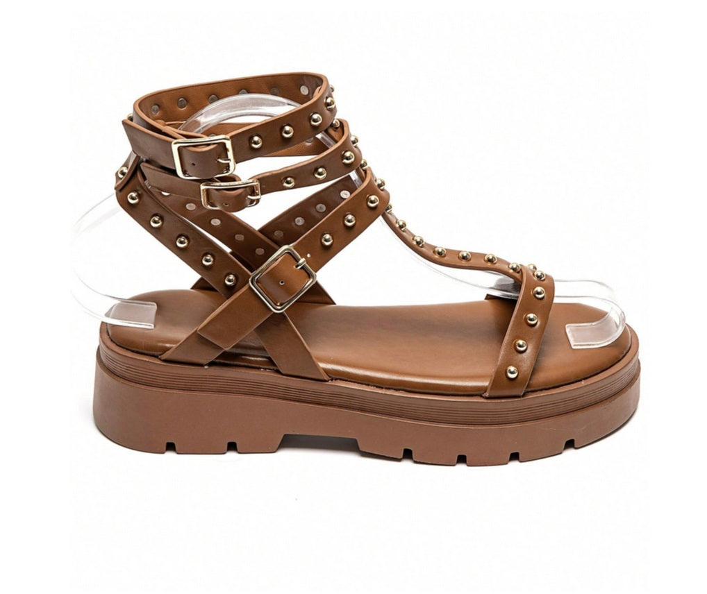 Sandales gladiateurs cloutées à platform miss Glita camel