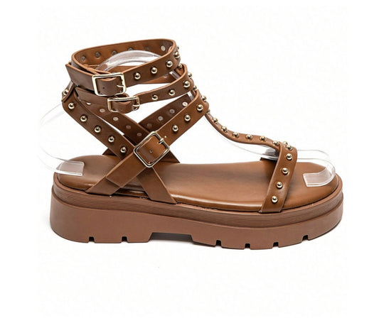 Sandales gladiateurs cloutées à platform miss Glita camel