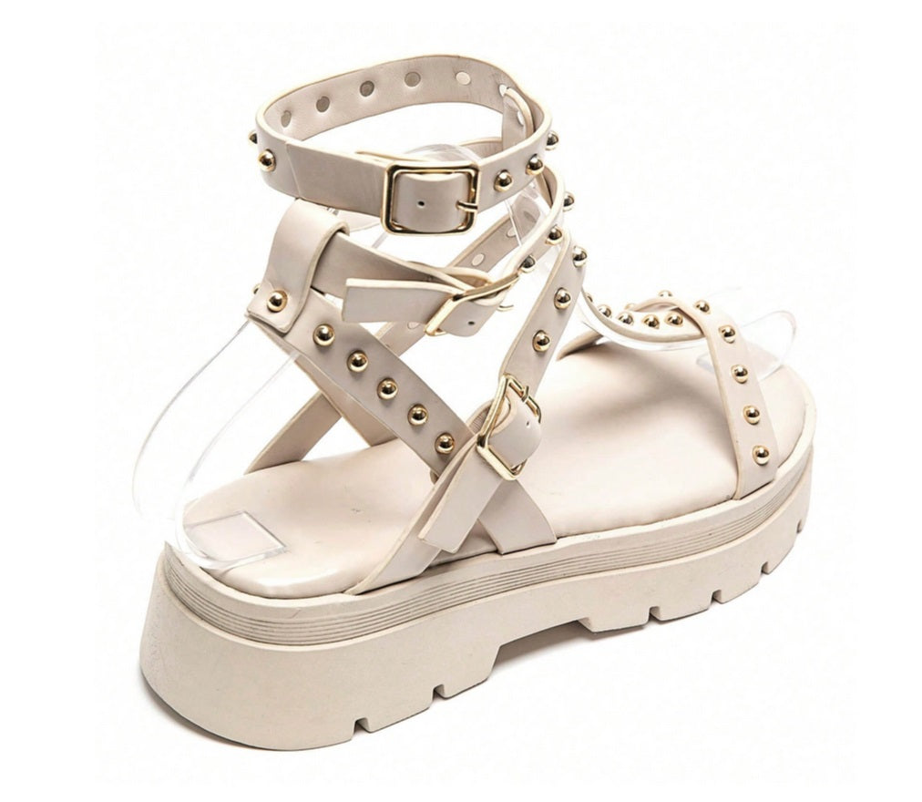 Sandales gladiateurs cloutée à platform miss Glita serpent beige creme