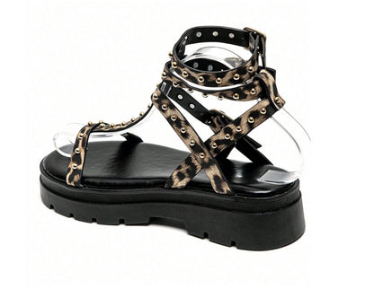 Sandales gladiateurs cloutée à platform miss Glita leopard