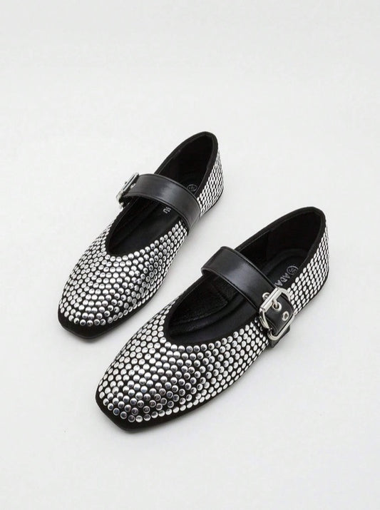 Ballerines cloutées noir et argent