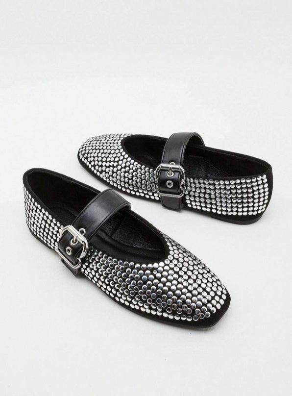 Ballerines cloutées noir et argent