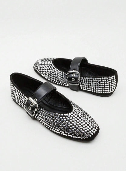 Ballerines cloutées noir et argent